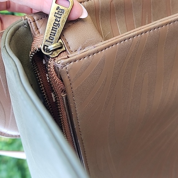 Rare Disney Loungefly Safari Backpack - Picture 7 of 16